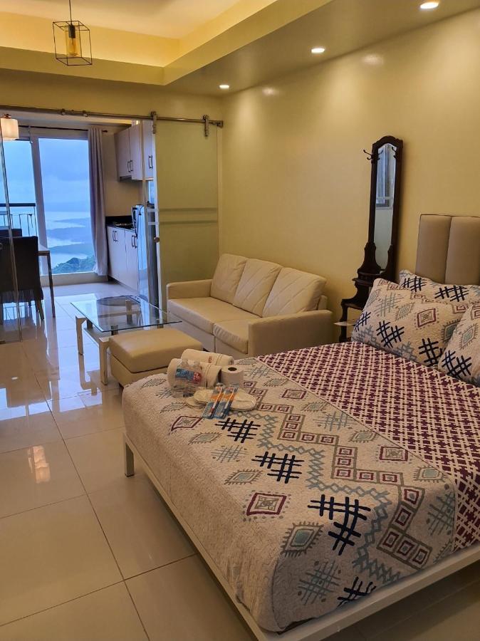 Breezy Nest Staycation At Wind Residences Tagaytay 따가이따이 외부 사진